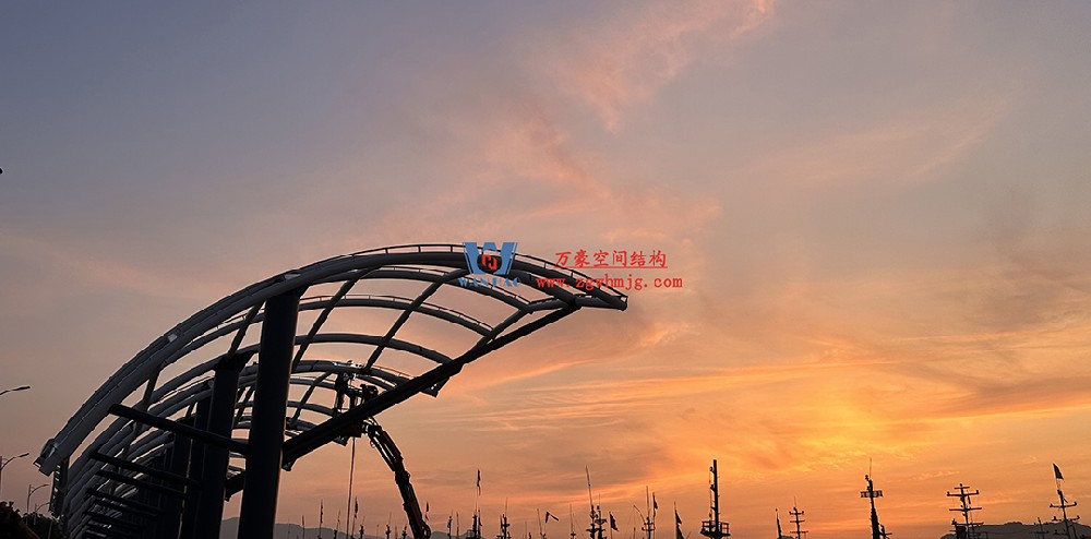 全面加速建設，創(chuàng)建優(yōu)質精品工程